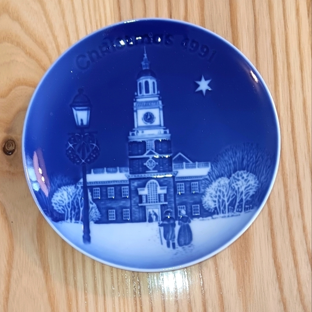 Bing & Grondahl Christmas In America 1991    Plate